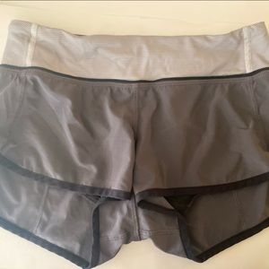 Lululemon Athletica, Speed-up Shorts 2.5, Gray/Black, Size 2